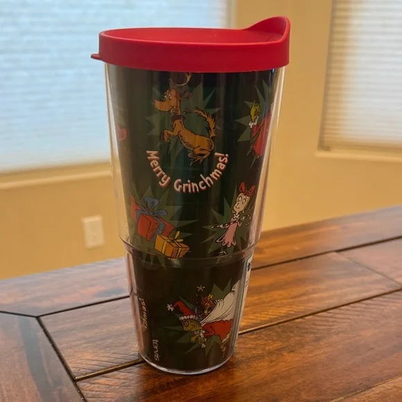 Tervis Grinch Tumbler with Red Lid - Picture 1 of 2